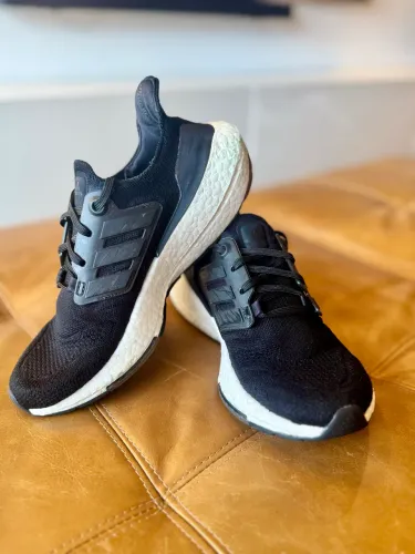 Tênis Adidas Ultraboost Semi-Novo Original