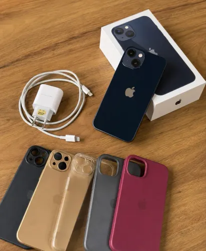 iPhone 13 128GB | 87% Bateria | Completo | 6 Capinhas | Impecável!