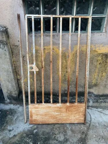 Portão de ferro