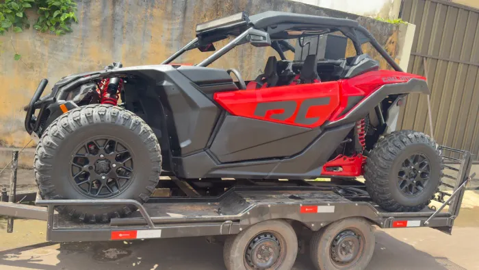 MAVERICK X3 TURBO 515 HORAS DE USO