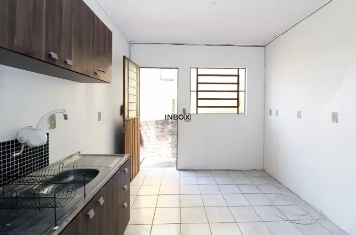 INBOX CIA IMOBILIARIA ALUGA - Apartamento de dois quartos no Bairro Ouro Verde.