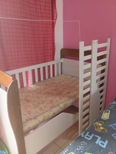 Berço que vira cama infantil 