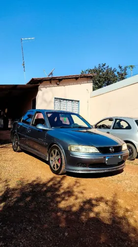 Chevrolet Vectra GLS/ Challenge 2.2 MPFI 16V 2001