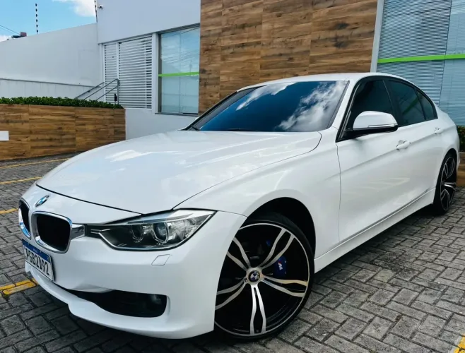 BMW 320I A 2.0 Turbo/activeflex 16V 184cv 4P 2013