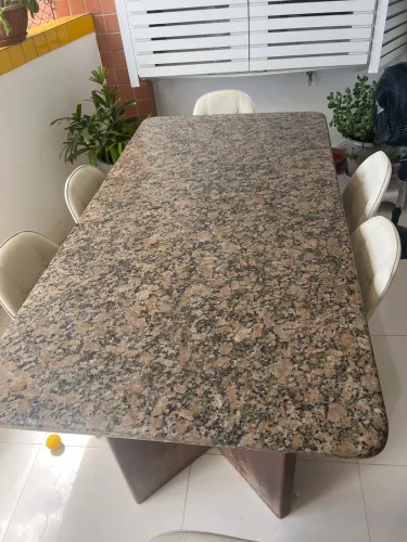 Mesa de mármore 