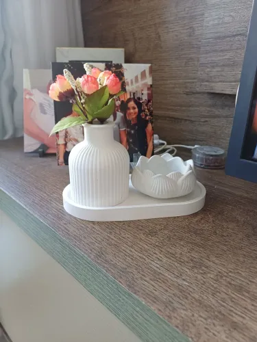 Conjuntinho de gesso com bandeja, vasinho e flor de lotus