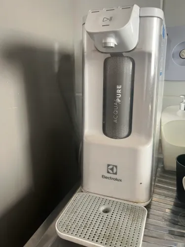 Vende-se purificador de água Electrolux