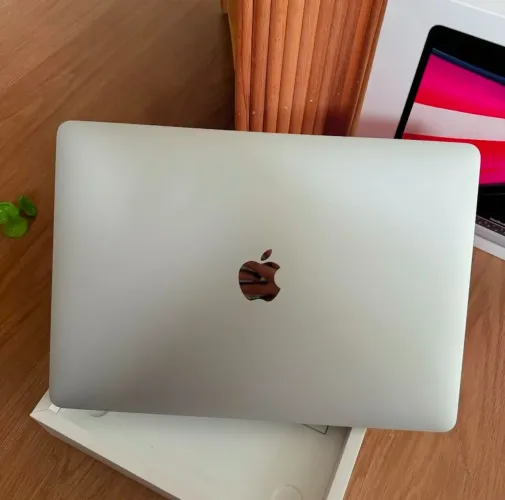 MacBook Pro 13 2020 M1 8GB RAM SSD 256GB Silver