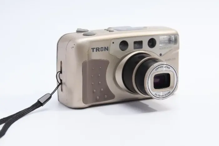 Câmera Analógica Tron LCD 2Z 35mm Autofocus Zoom 35-70mm Funcionando