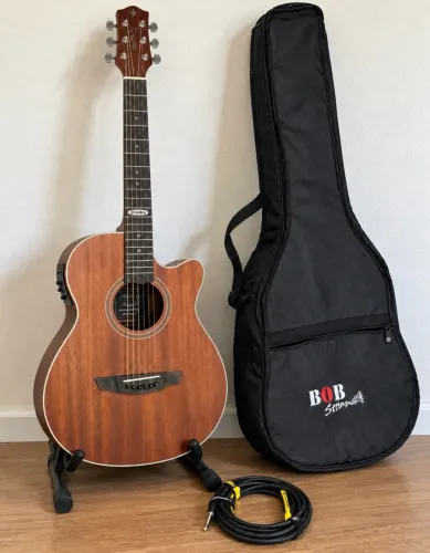 Violão Strinberg com capa e cabo P10