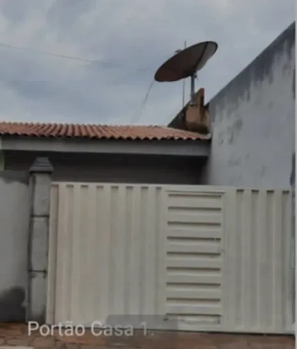 Alugo casa conjugada no Bairro Jd Renascer próximo ao Shopping Tres Americas e Ufmt