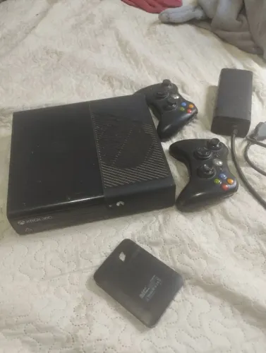 Xbox 360 com hd com jogos
