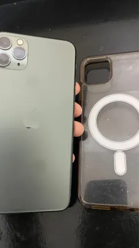 IPHONE 11 PRO MAX (NEGOCIÁVEL)