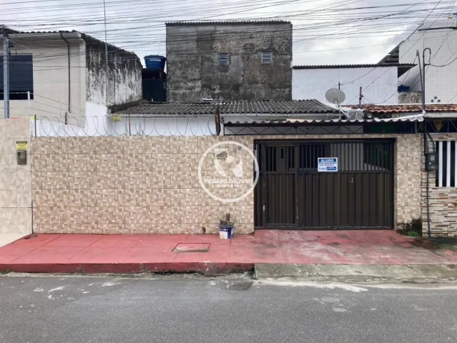 Casa Para Alugar com 3 quartos 1 suítes no bairro San Martin em Recife