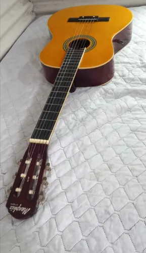 Violão Elétrico com as cordas na altura certa, revisado pelo luthier e funcional no som!
