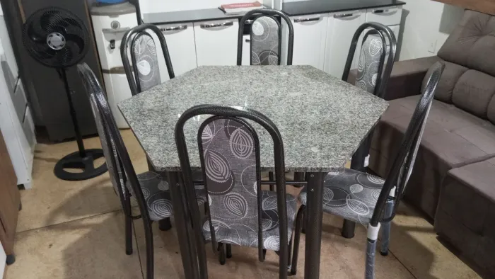 Mesa sextavada 6 cadeiras de granito 