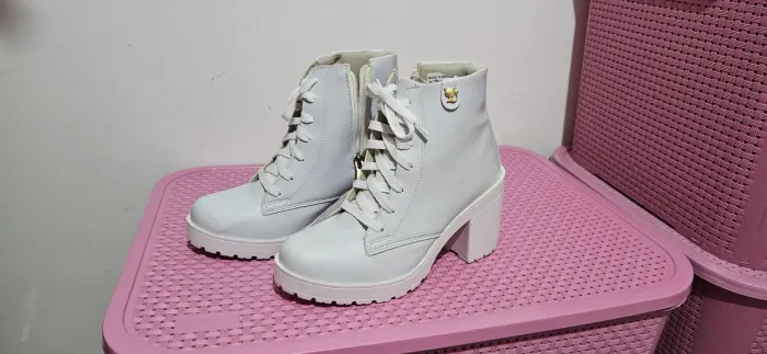 Bota Cano curto
