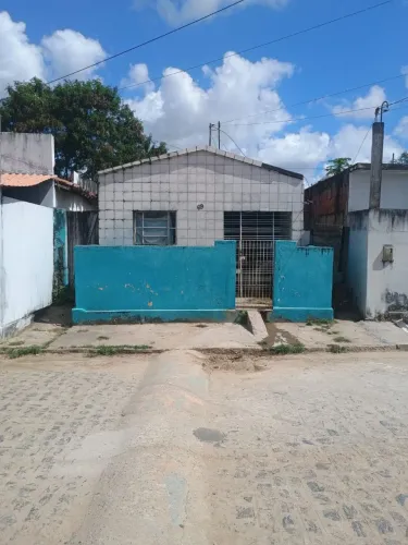 VENDO CASA GRANDE ÓTIMA LOCALIZAÇÃO PERTO DO CENTRO DA CIDADE