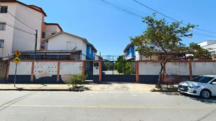 Casa de condomínio para aluguel, 3 quartos, 1 suíte, 2 vagas, Jardim Laguna - Contagem/MG