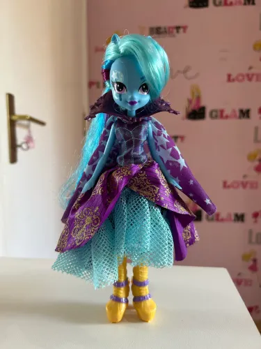 Boneca Trixie Lulamoon - My Little Pony Equestria Girls