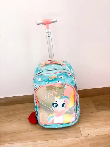 Mochila Pucket de rodinhas 