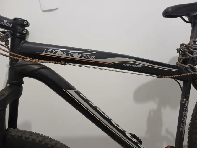 Vendo bicicleta Track Black aro 29