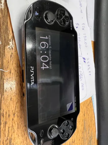 PSVita 8Gb Desbloqueado, marcas de uso, funciona tudo
