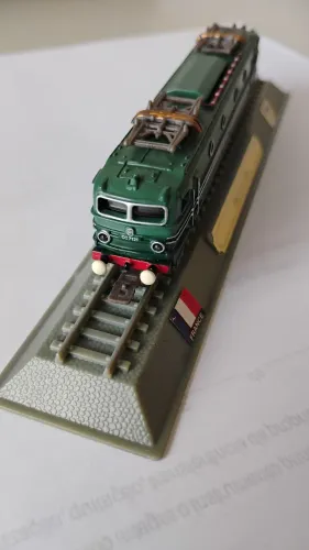 TREM MINIATURA "locomotivas do mundo"