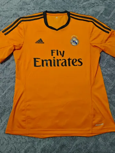 Camisa Real Madrid 13/14 tamanho M