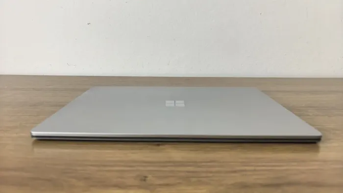 Microsoft Surface Laptop 5 com i5-12ª DDR5 e 512gb SSD tela touch QHD super leve envio