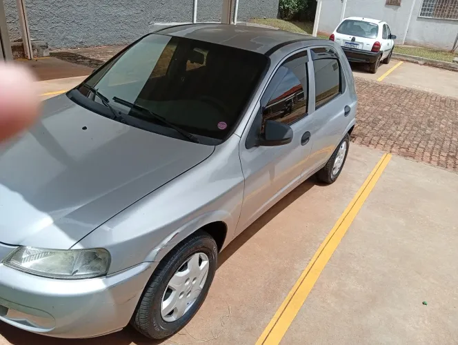 Chevrolet Celta Spirit 1.4 MPFI 8V 85cv 5P 2005