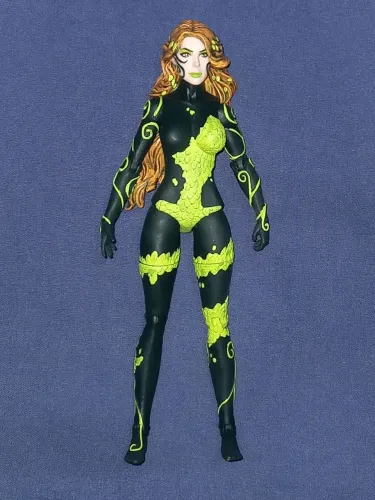 Boneca Poison Ivy Hera Venenosa DC Collectibles New 52