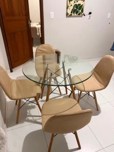 Mesa + Cadeiras 