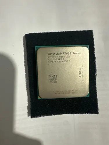 Processador AMD A10-9700E AM4 Radeon R7 4 Núcleos
