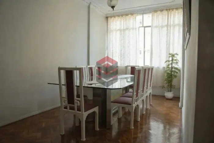 Apartamento à venda em Laranjeiras, 107 m², 3 quartos e vaga de garagem