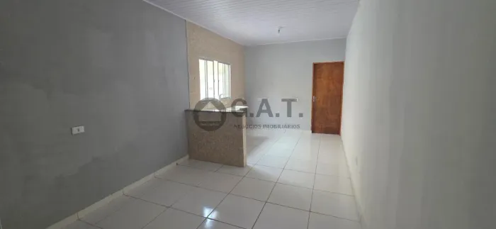 Locação: Casa com 1 quarto e suíte no Jardim Altos do Itavuvu, Sorocaba-SP