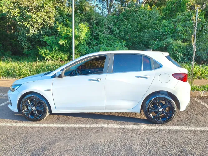 Chevrolet Onix Hatch Premier 1.0 12V TB Flex Aut. 4P 2020