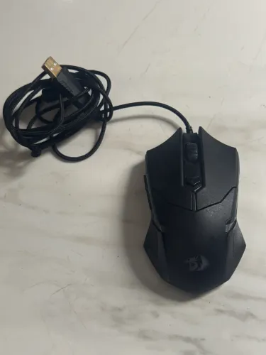 Mouse redragon 7200dpi com cabo e com led