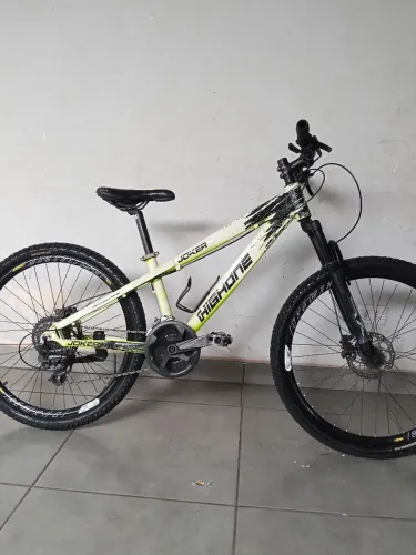 Bicicleta High One Jocker aro 26