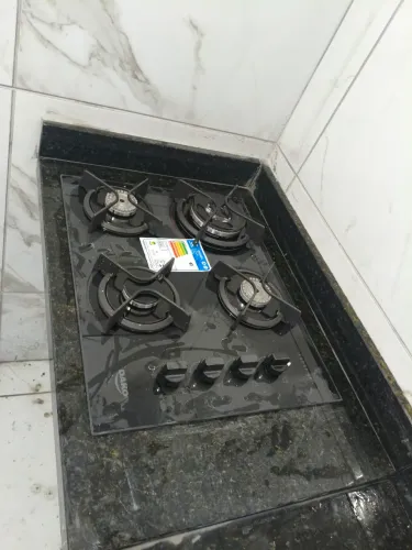 Corte da Mármore e instalação Cooktop 