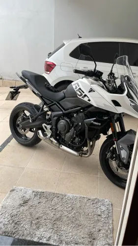 Triumph Tiger Sport 660 muito nova