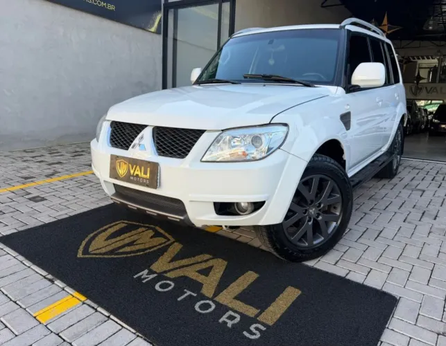 Mitsubishi Pajero TR4 2.0 Flex 16V 4X2 Aut. 2014