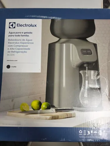 Bebedouro BC01X Electrolux Bancada Compressor Galão 10 ou 20 litros Cinza Grafite 127V