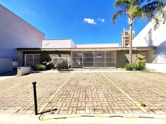 Casa Comercial mobiliada para alugar no Centro de Limeira 817 m², 9 salas e 4 banheiros