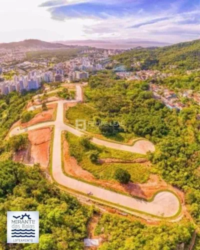 Terreno / Lote / Condomínio em Itacorubi - Florianópolis, SC
