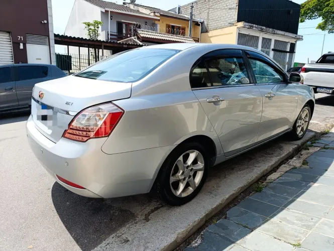 Geely EC7 1.8 16V 130cv 4P Mec. 2014