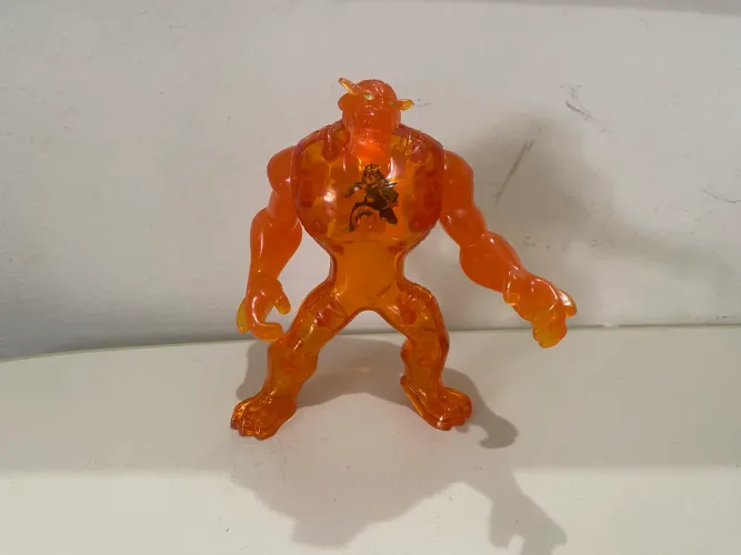 boneco ben 10 - McDonalds 2012 2