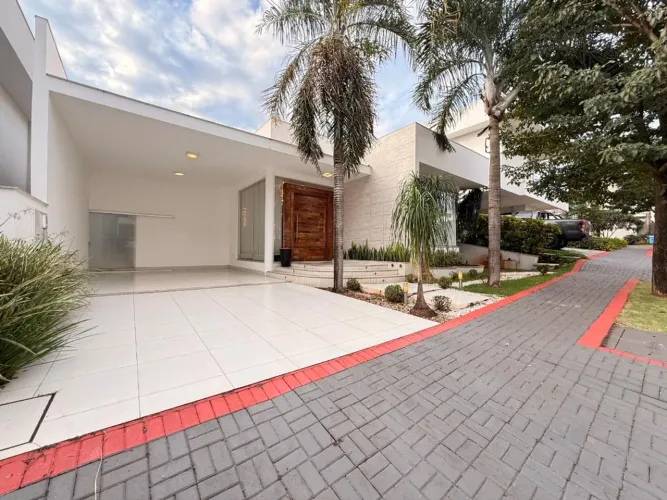 Casa à venda em Maringá, Vila Nova, com 3 suítes, com 281.36 m², Condomínio Azaléia Park