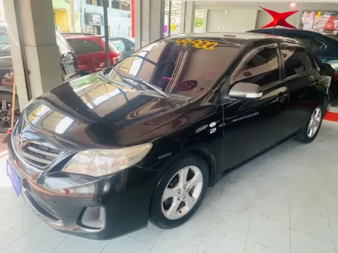 Toyota Corolla GLI 1.8 Flex 16V Aut. 2013