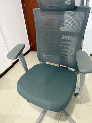 Cadeira Ergonômica Elements Vertta